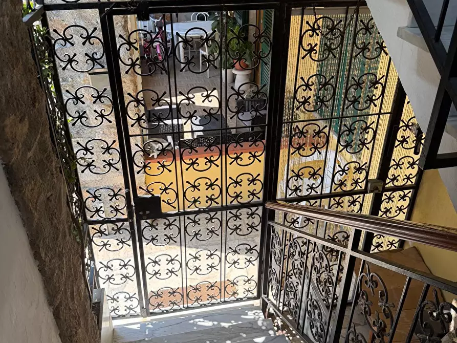 Immagine 3 di Casa semindipendente in vendita  in Via Palvotrisia 99 a Castelnuovo Magra