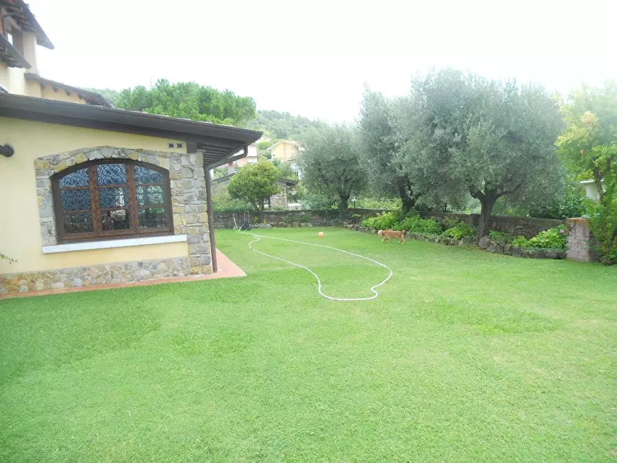 Immagine 32 di Villa in vendita  in Via Palvotrisia 92 a Castelnuovo Magra