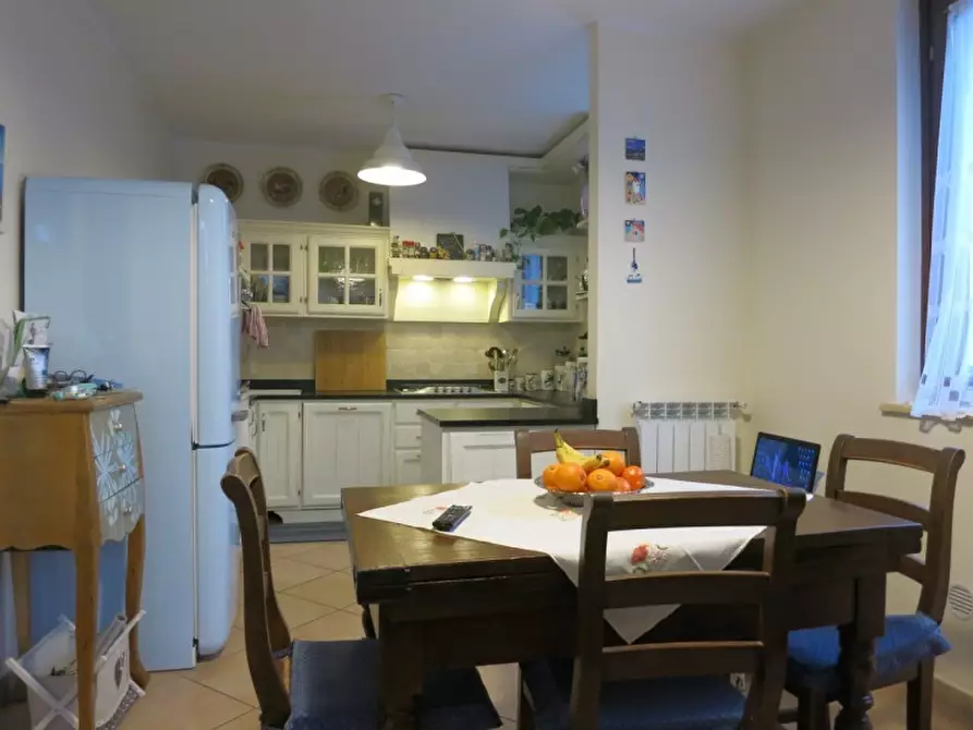 Immagine 5 di Casa semindipendente in vendita  in Via degli Ulivi 32 a Castelnuovo Magra