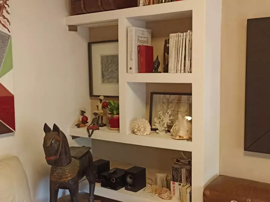 Immagine 3 di Appartamento in vendita  in Via Carlo Fontana 11 a Carrara