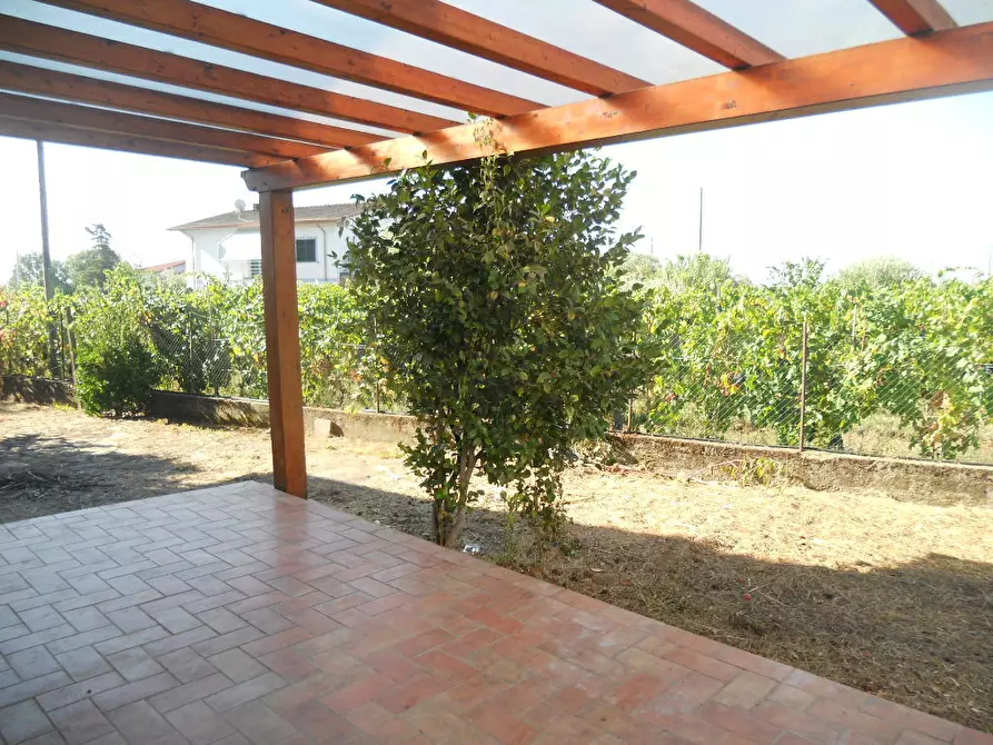 Immagine 12 di Villa in vendita  in Via Luni 36 a Ortonovo