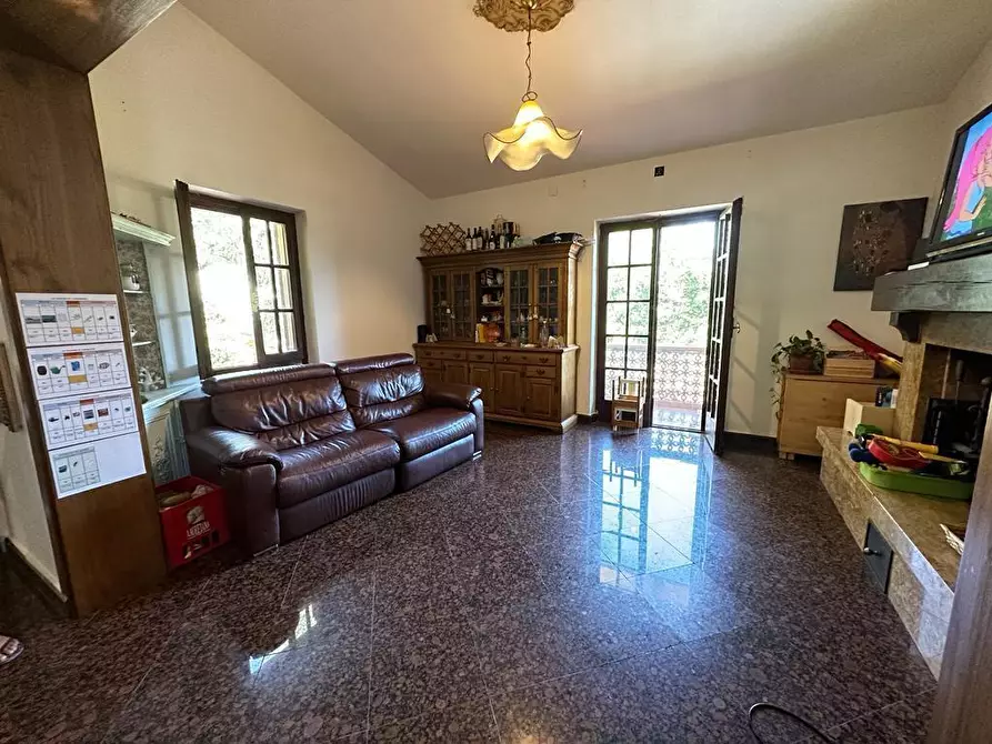 Immagine 8 di Villa in vendita  in Via Pianaccia a Fosdinovo