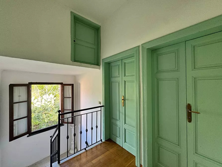 Immagine 14 di Villa in vendita  in ISOLA a Ortonovo