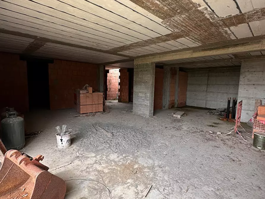 Immagine 10 di Villa in vendita  in Via Nave 14 a Sarzana