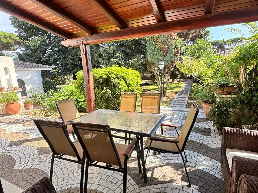 Immagine 4 di Casa bifamiliare in vendita  in Strada Provinciale Badino 29 a Terracina