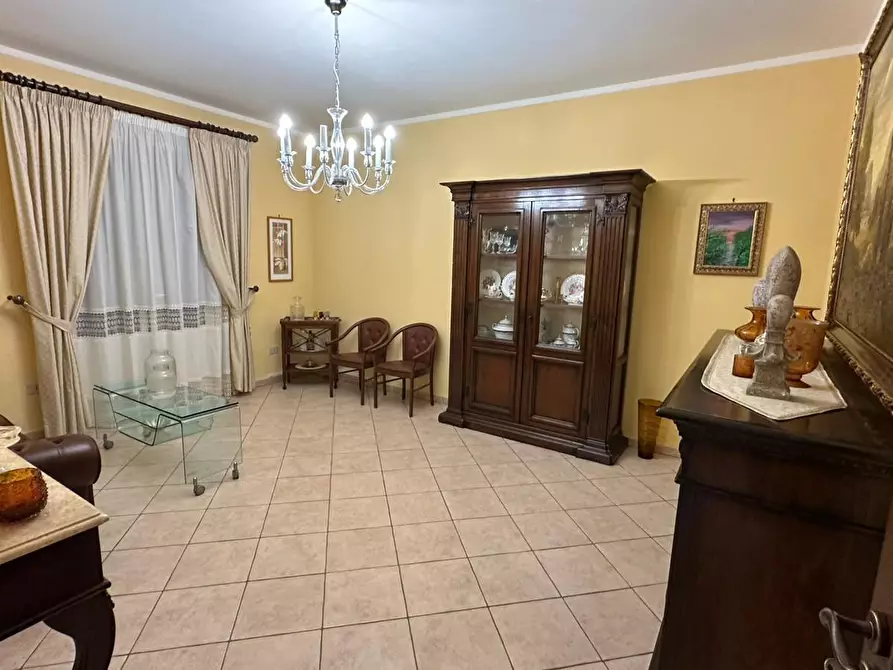 Immagine 7 di Pentalocale in vendita  in Via ST 31 39 a Palermo