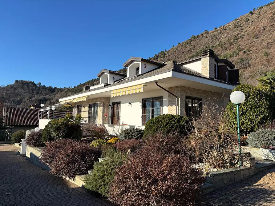 Immagine 10 di Villa in vendita  in Via Alessandro Manzoni 8 a Piossasco