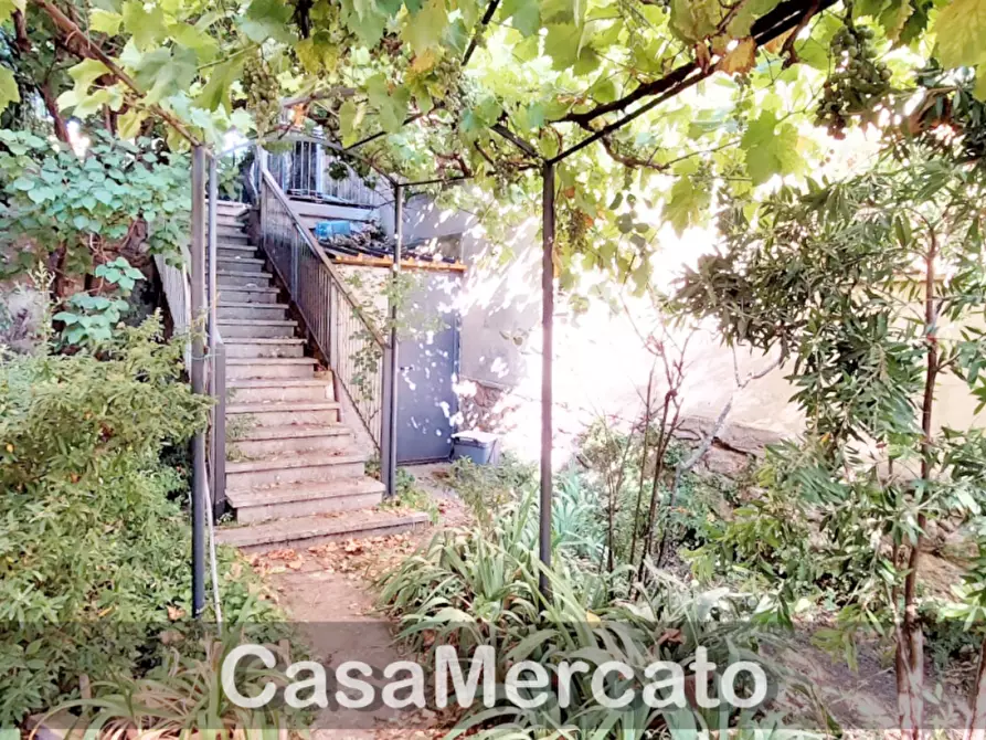 Immagine 26 di Trilocale in vendita  in Viale San Bartolomeo a Grottaferrata