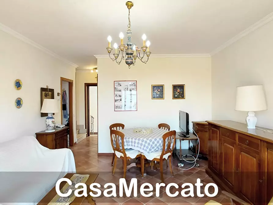 Immagine 6 di Quadrilocale in vendita  in Via Roma a Rocca Di Papa