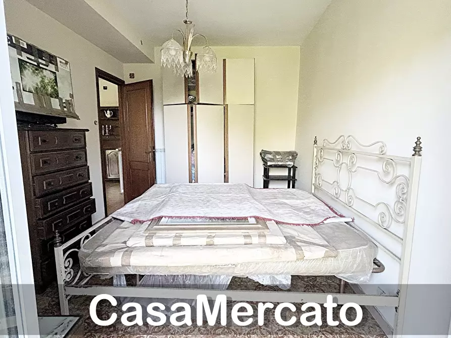 Immagine 11 di Bilocale in vendita  a Rocca Di Papa