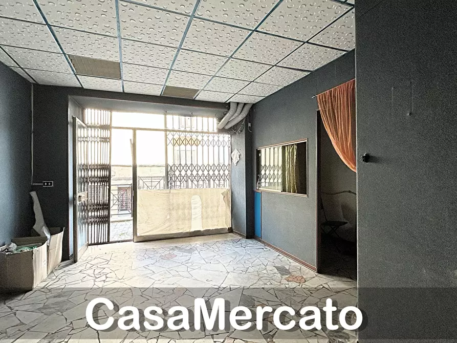 Immagine 6 di Locale commerciale in vendita  a Rocca Di Papa