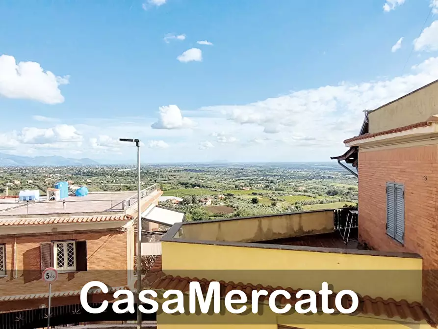 Immagine 22 di Appartamento in vendita  in Via Fratelli Kennedy a Lanuvio