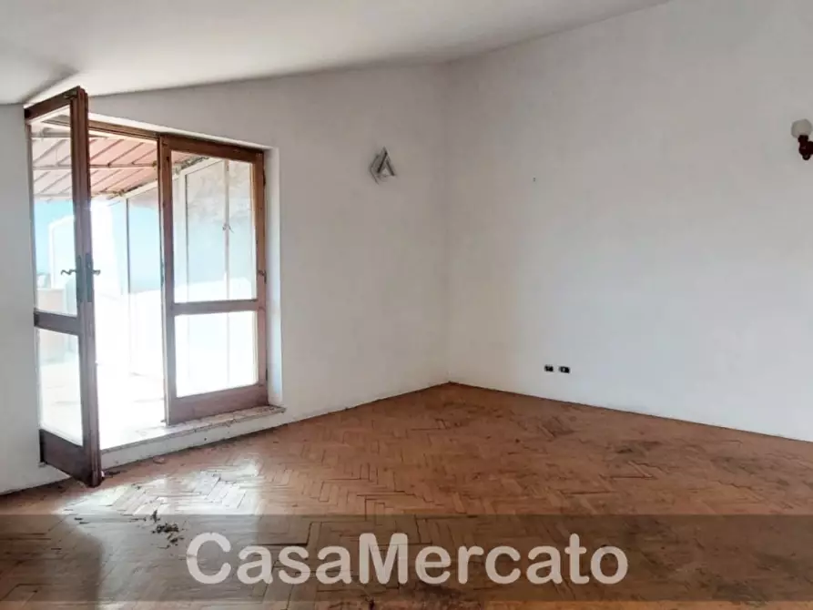Immagine 15 di Trilocale in vendita  in via Palazzolo a Rocca Di Papa