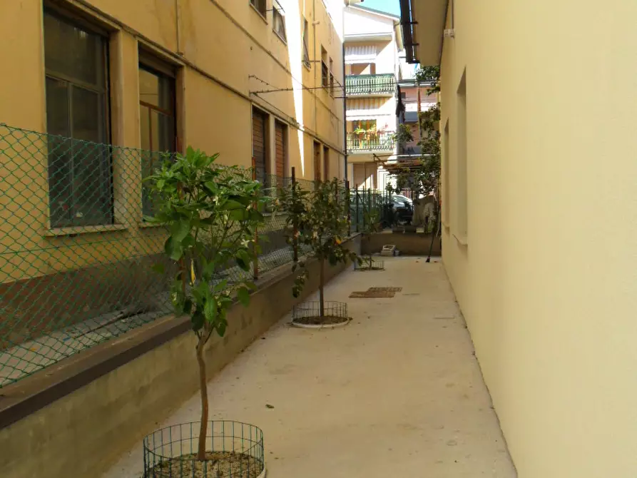 Immagine 25 di Trilocale in vendita  a San Benedetto Del Tronto