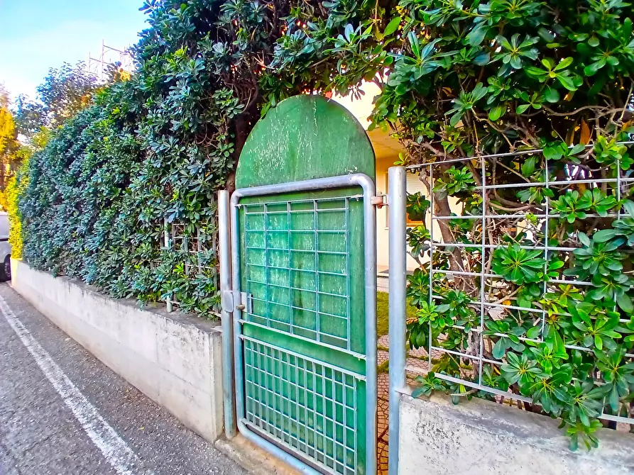 Immagine 77 di Appartamento in vendita  a San Benedetto Del Tronto