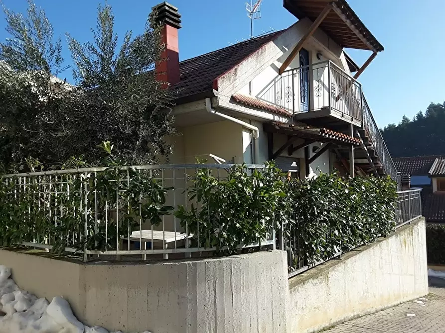 Immagine 1 di Villetta a schiera in vendita  a Ascoli Piceno
