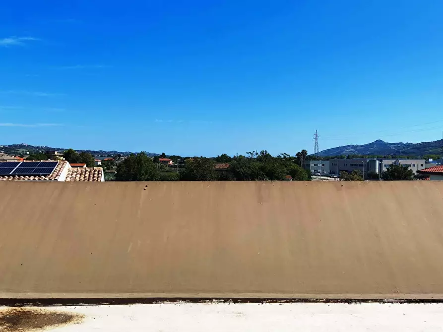 Immagine 38 di Palazzo in vendita  a Spinetoli