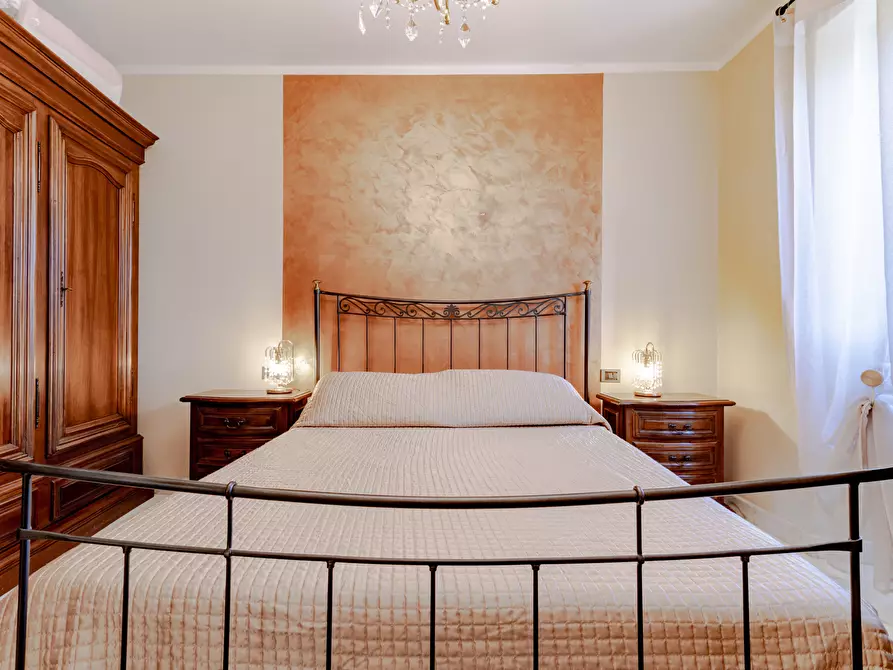 Immagine 52 di Casa indipendente in vendita  a Sarzana