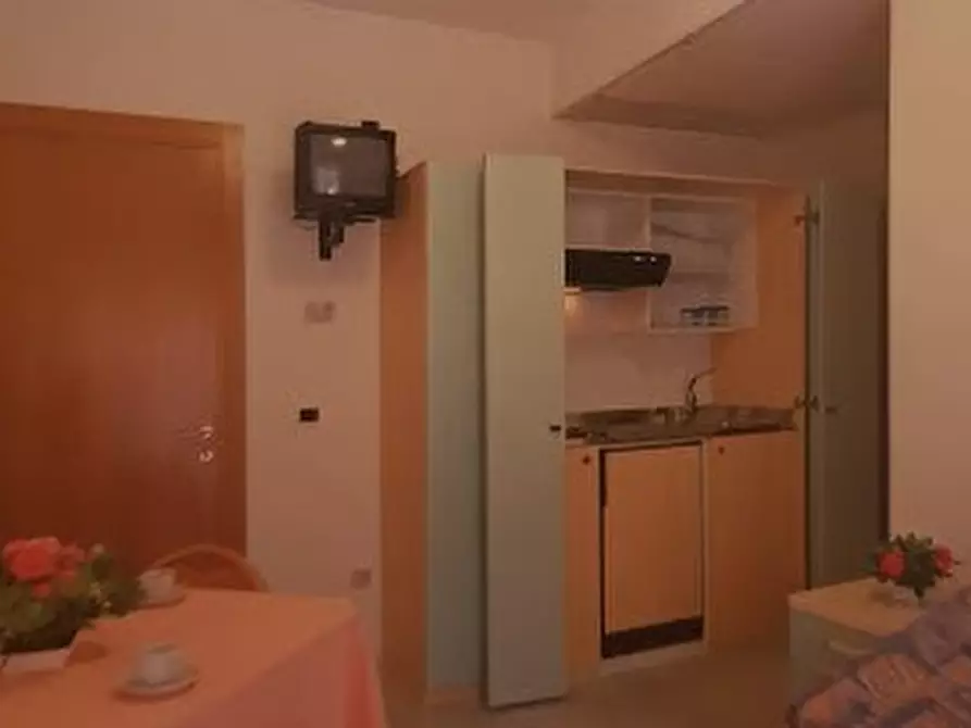 Immagine 28 di Albergo/B&B/Residence in vendita  a Tortoreto