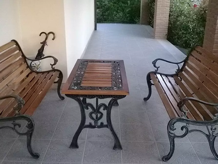 Immagine 47 di Villa in vendita  a Campli