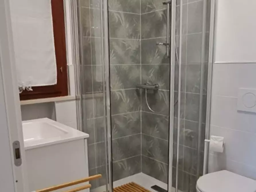 Immagine 16 di Appartamento in vendita  a Alba Adriatica