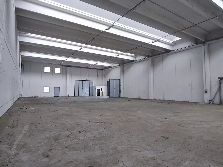Immagine 4 di Capannone industriale in vendita  in via del Commercio 7 a Castelplanio