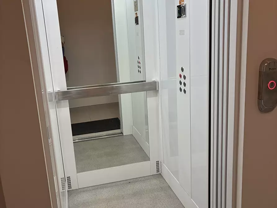 Immagine 19 di Appartamento in affitto  a San Benedetto Del Tronto