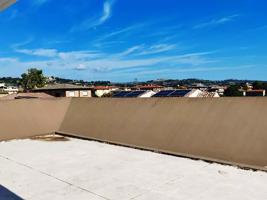 Immagine 37 di Palazzo in vendita  a Spinetoli