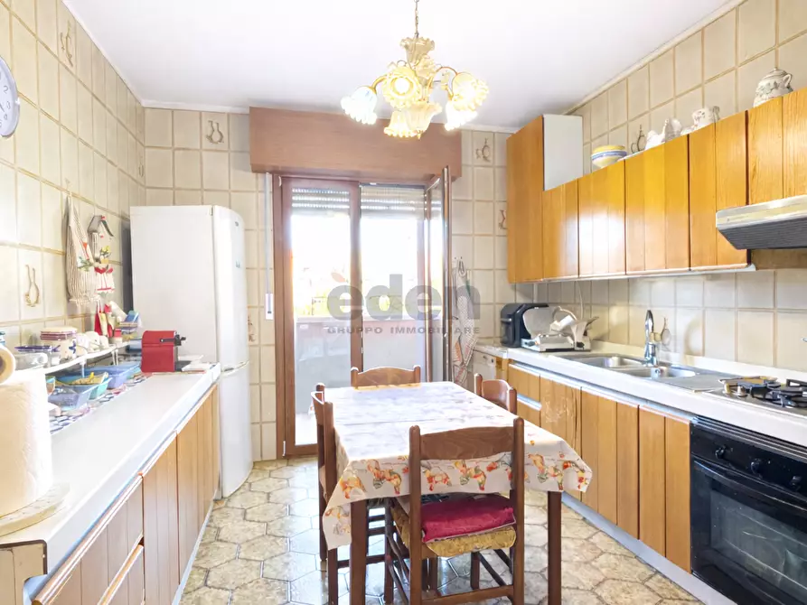 Immagine 3 di Quadrilocale in vendita  in Via Giovanni Lagrange 36 a Modena