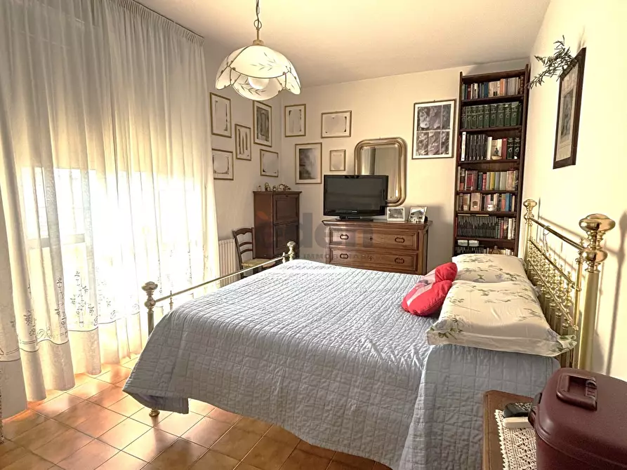 Immagine 8 di Trilocale in vendita  in STRADA DI SALICETO PANARO 211 a Modena