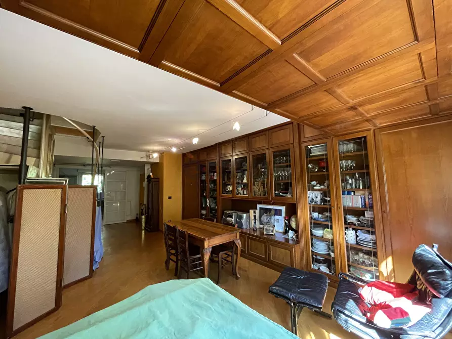 Immagine 2 di Quadrilocale in vendita  in Piazza Guido Rossa 8 a Modena