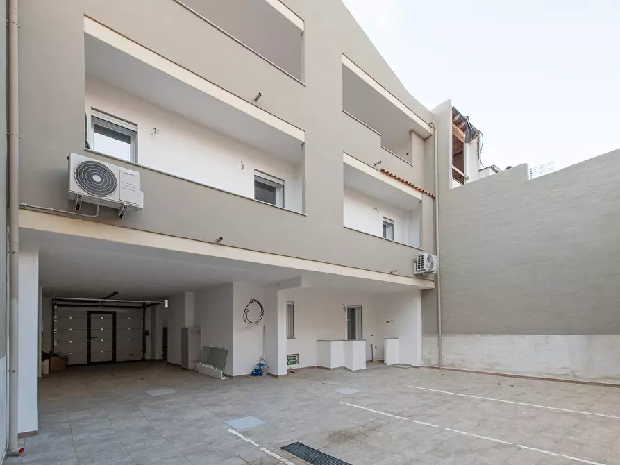 Immagine 38 di Trilocale in vendita  a Quartucciu