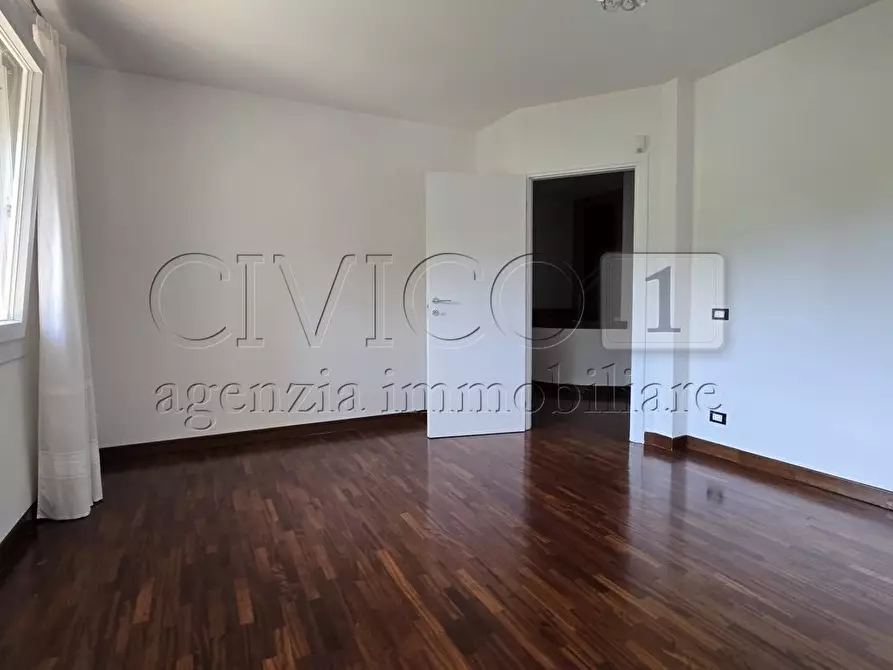 Immagine 16 di Casa bifamiliare in vendita  in via dei Fanti 164 a Torri Di Quartesolo