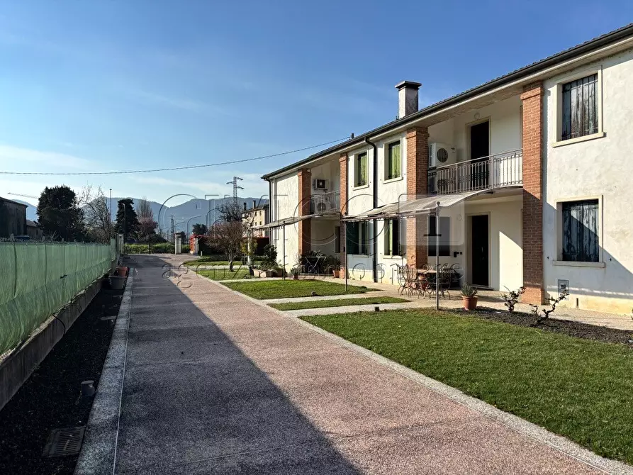 Immagine 33 di Porzione di casa in vendita  in Via Ore 7 a Barbarano Mossano