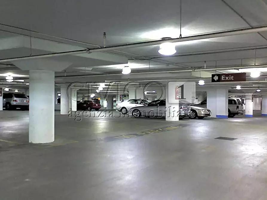 Immagine 5 di Garage in affitto  in Via Roma a Campodoro