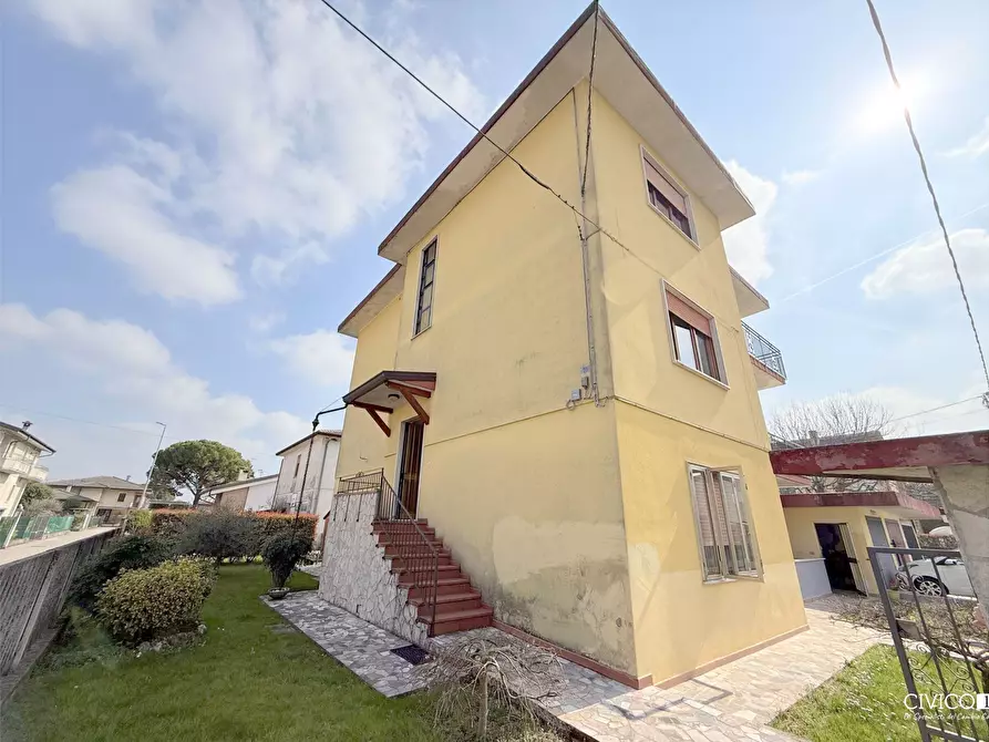 Immagine 25 di Appartamento in vendita  in Via Monte Pasubio 7 a Quinto Vicentino