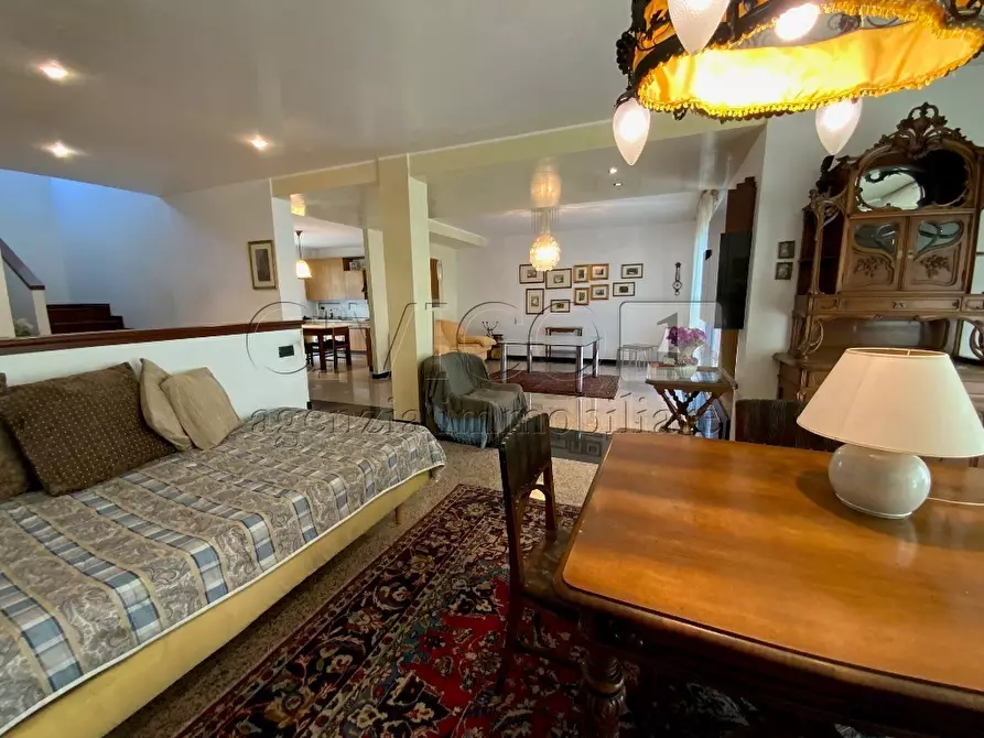 Immagine 8 di Casa bifamiliare in vendita  in via deledda 13 a Selvazzano Dentro