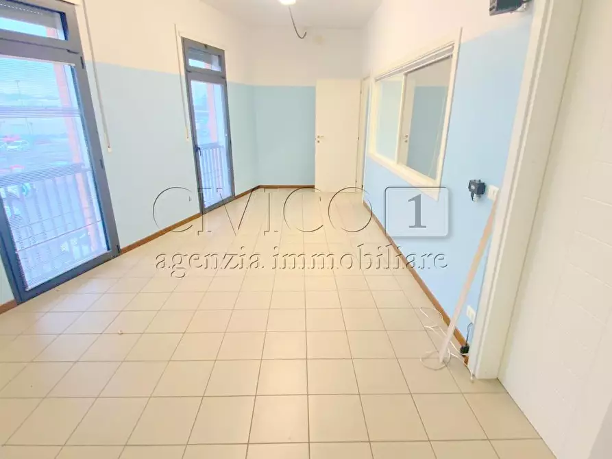 Immagine 14 di Ufficio in affitto  in Via Italia Unita 1 a Torri Di Quartesolo