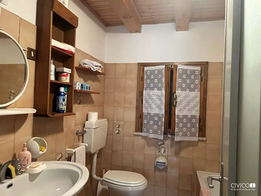 Immagine 9 di Rustico / casale in vendita  in Via Fagnini 8 a Villaga