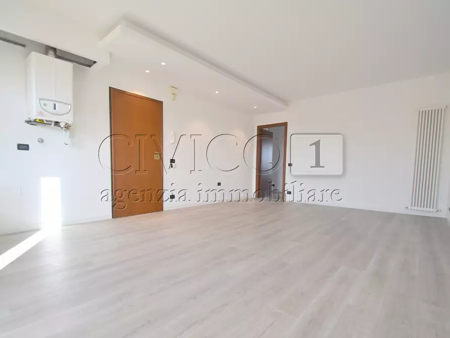 Immagine 1 di Appartamento in vendita  in Strada Scuole Anconetta a Vicenza