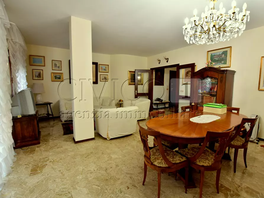 Immagine 12 di Appartamento in vendita  in Via Amba Aradam a Venezia