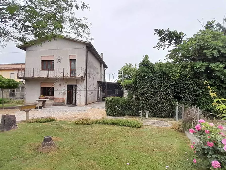 Immagine 1 di Porzione di casa in vendita  in Via Gomiero 10 a Piazzola Sul Brenta