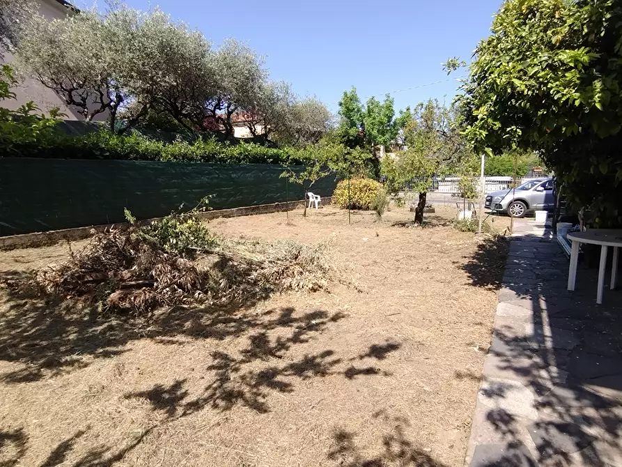Immagine 6 di Casa bifamiliare in vendita  in Via della Pace 52 a Castelnuovo Magra