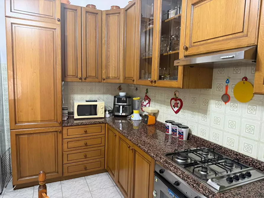 Immagine 9 di Casa semindipendente in vendita  in Via Tavolara 454 a Castelnuovo Magra