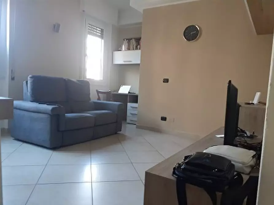 Immagine 3 di Bilocale in vendita  in Viale XX Settembre 241 a Carrara