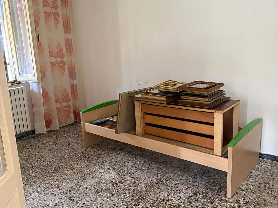 Immagine 10 di Casa semindipendente in vendita  in Via dei Pini 2 a Ortonovo