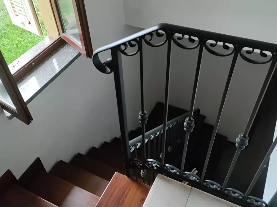 Immagine 2 di Casa semindipendente in vendita  in Via Gragnola a Castelnuovo Magra