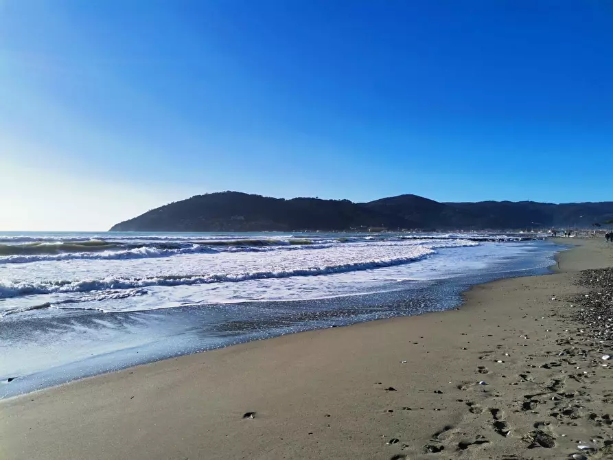 Immagine 2 di Terratetto in vendita  in Via Ex Pulga 2 a Ameglia