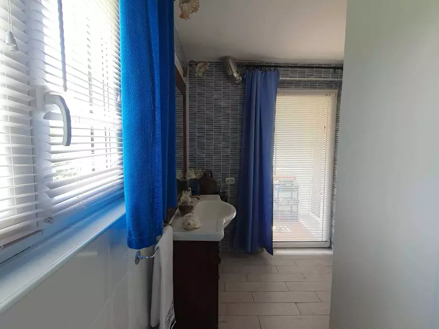 Immagine 14 di Casa semindipendente in vendita  in Via Aurelia 221 a Sarzana