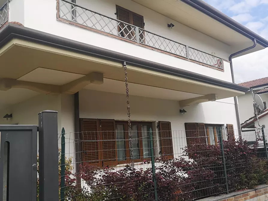 Immagine 31 di Villa in vendita  in Via Del Bozzo Nord 10 a Massa